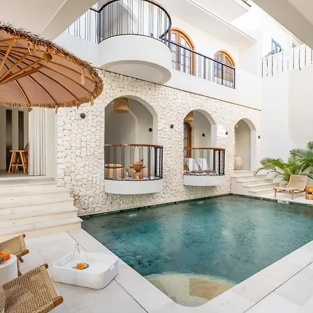 Azure Luxe Boutique Villa In Canggu- Pool Side 1